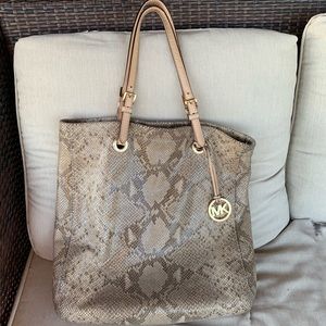 Michael Kors Shoulder Bag